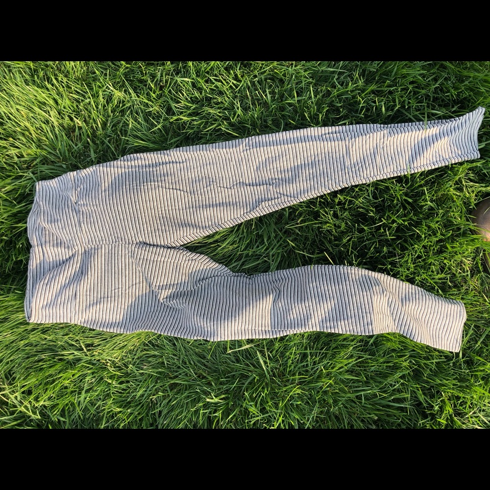 American Eagle striped leggings